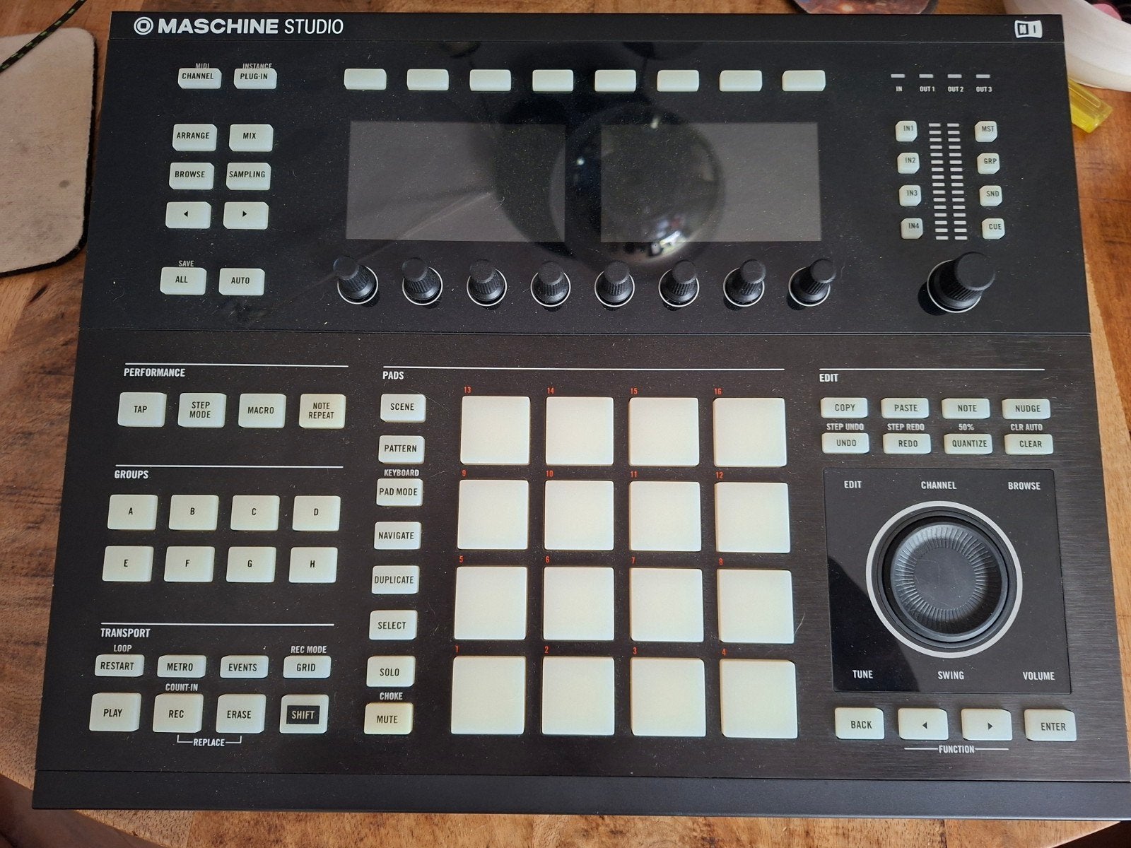 Native Instruments Maschine Studio - MIDI Controller, Gebruikt, Overige aantallen, Met midi-aansluiting, Ophalen