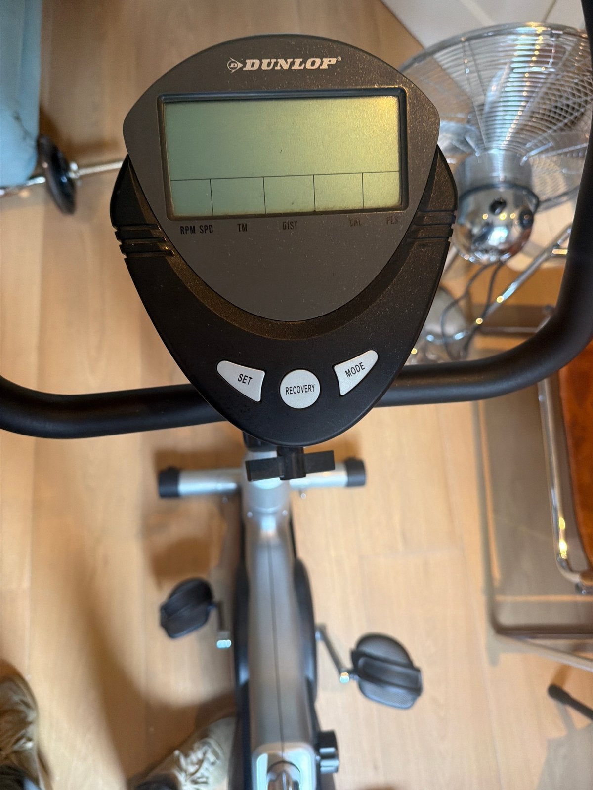 Dunlop Cardio 900 Hometrainer - nog goed, Sport en Fitness, Gebruikt, Ophalen of Verzenden, Metaal, Benen