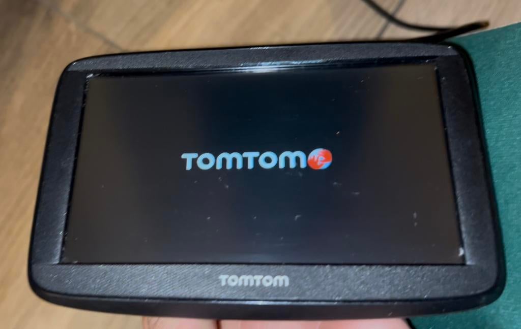 Tomtom navigatie, scherm valt uit (body zeer netjes nog), Verzenden, Gebruikt