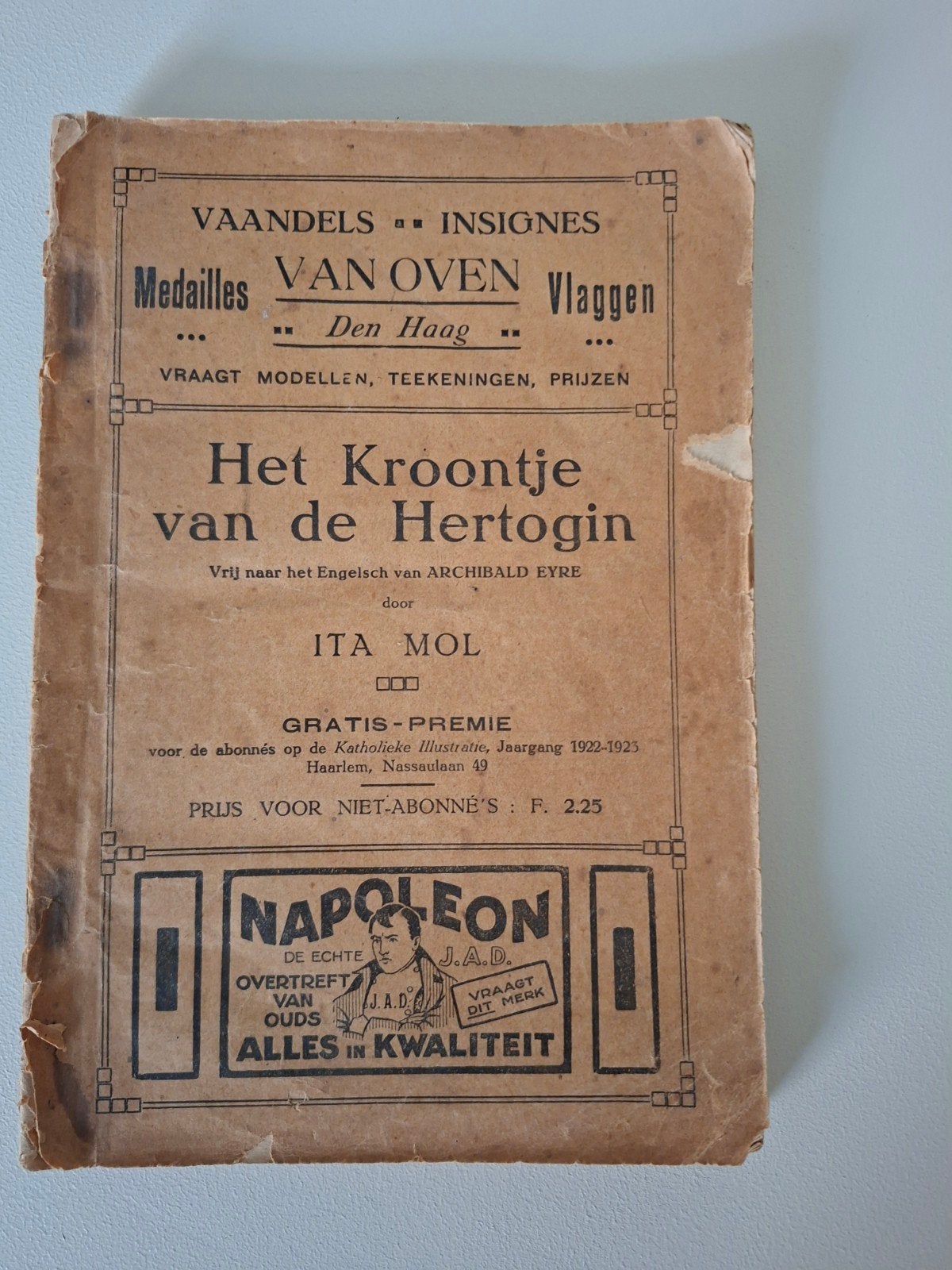 Het Kroontje van de Hertogin - Oude Uitgave, Ophalen of Verzenden, Ita Mol