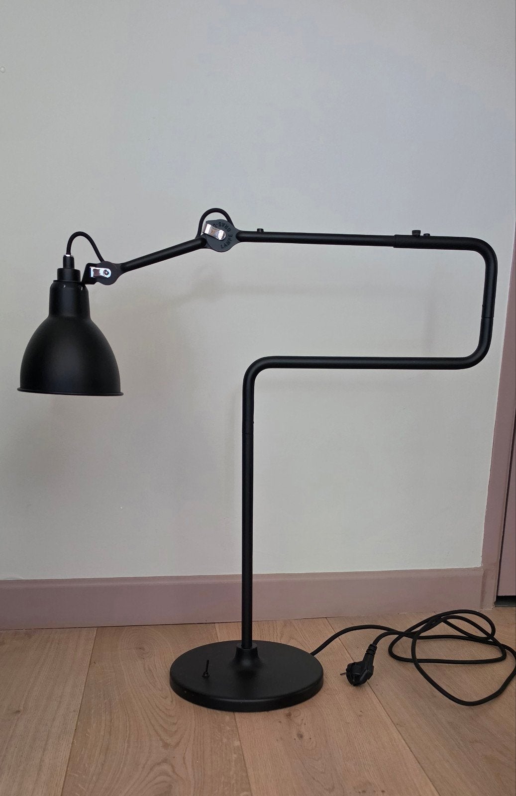 DCW Éditions Gras N317 tafellamp, zwarte bureaulamp, Ophalen, Modern, Industrieel, 100 tot 150 cm, E27 (groot)