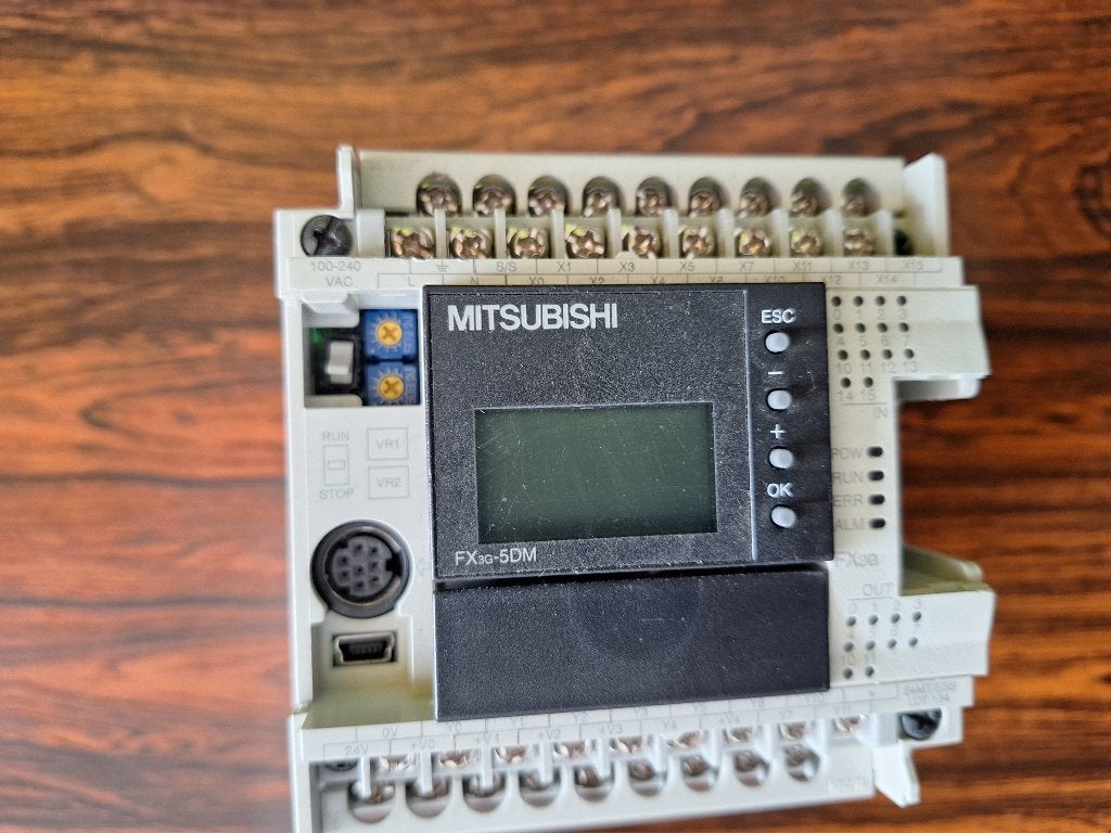 Mitsubishi PLC FX3G-24MT ESS 230V met display, Ophalen of Verzenden, Gebruikt