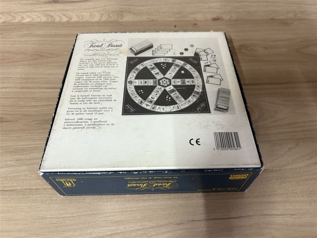 trivial pursuit tweede editie - s4255, Hobby en Vrije tijd, Gezelschapsspellen | Bordspellen, Verzenden, Zo goed als nieuw