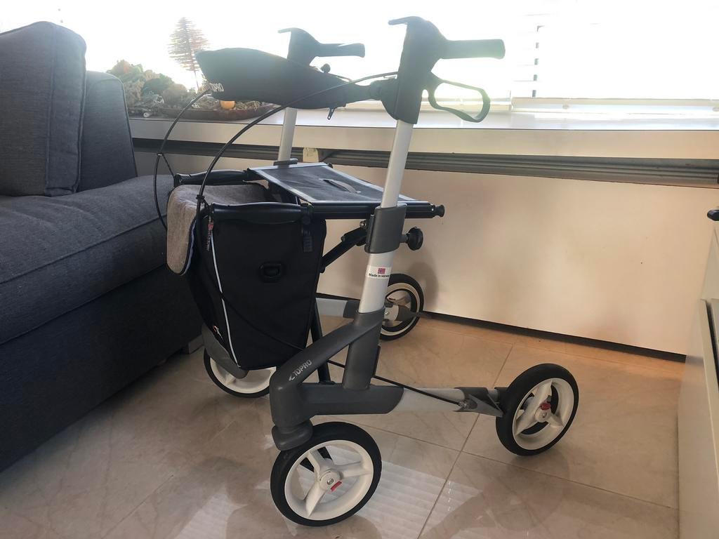 Rollater TOPRO  TROJA 5G, Diversen, Rollators, Ophalen of Verzenden, Opvouwbaar, Zo goed als nieuw