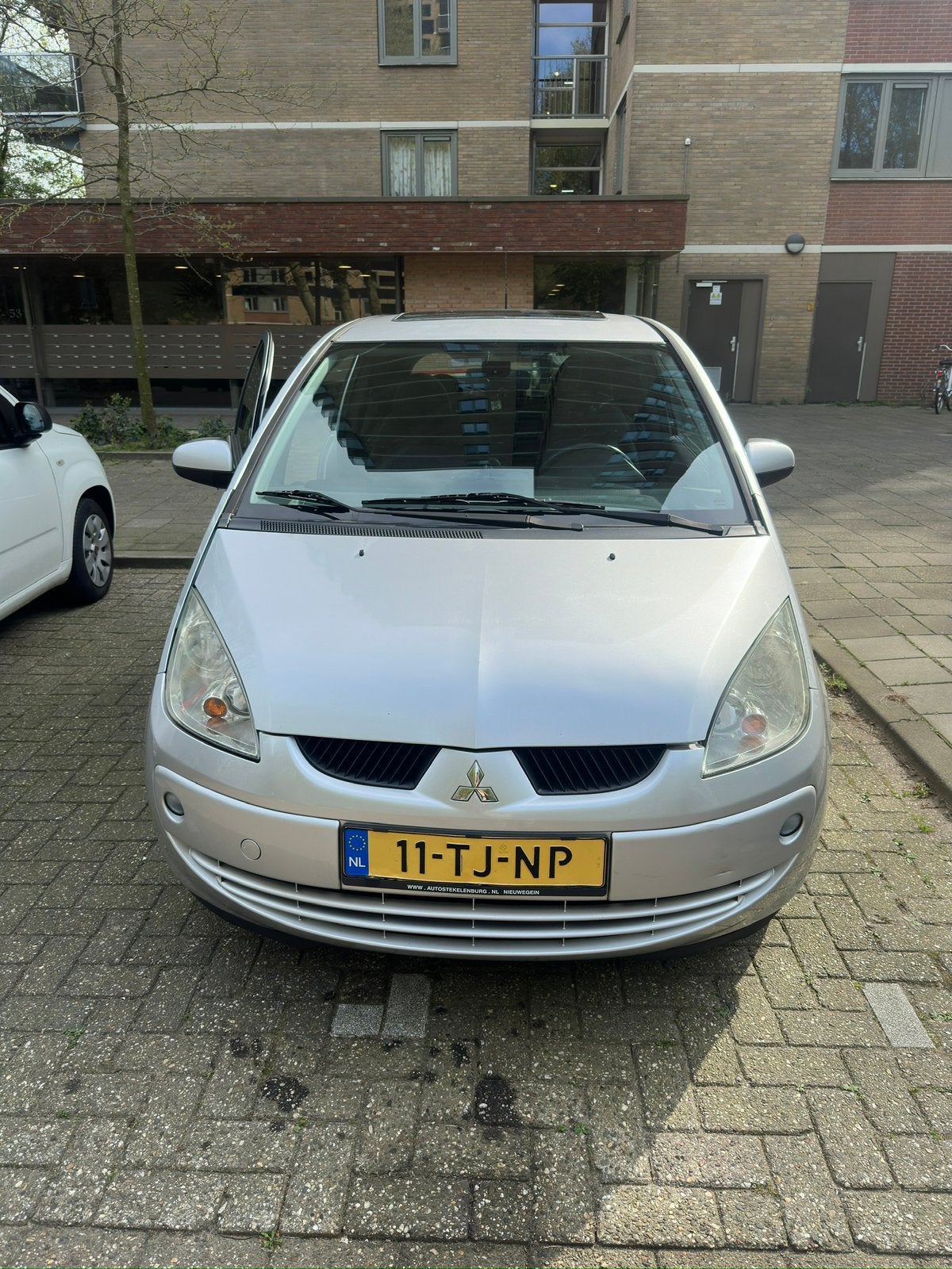 Mitsubishi Colt 1.5 (2006) – APK tot 2027 – Goed Onderhouden, Auto's, Stof, 4 cilinders, Colt, Origineel Nederlands