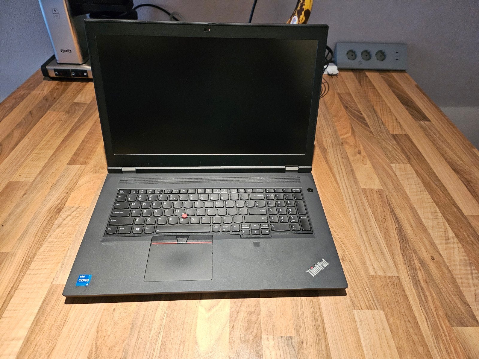 Lenovo ThinkPad P17 Gen 2, Ophalen, Zo goed als nieuw, Lenovo ThinkPad