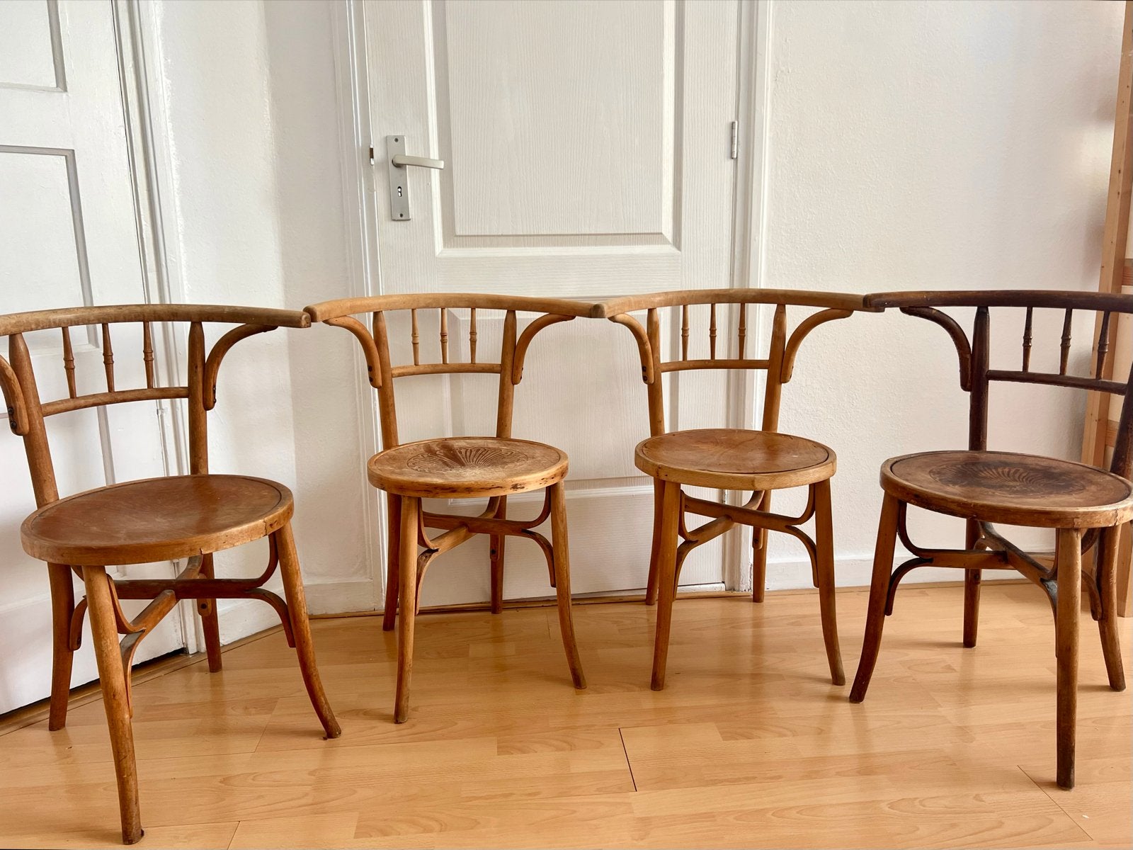 Set van 4 antieke bustro stoelen, Meubles Cambier, Antiek en Kunst, Ophalen