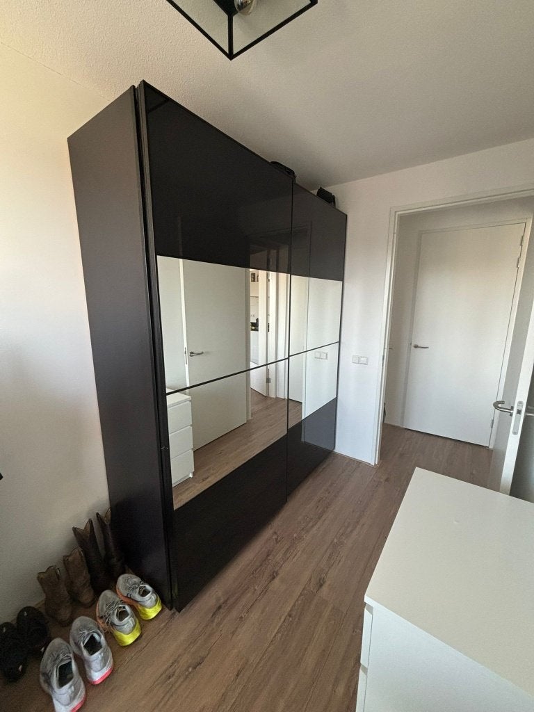 IKEA PAX kledingkast – 200  236 cm – spiegeldeuren, Huis en Inrichting, Gebruikt, 200 cm of meer, 200 cm of meer, 50 tot 75 cm
