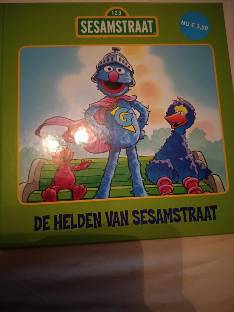 S. Albee - de helden van Sesamstraat, Fictie algemeen, S. Albee, Ophalen of Verzenden, Zo goed als nieuw