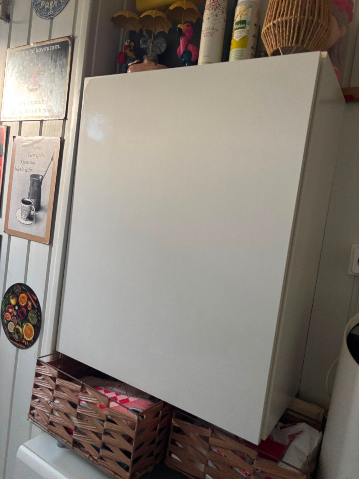 Ophang kast IKEA, Huis en Inrichting, Kasten | Boekenkasten, Ophalen