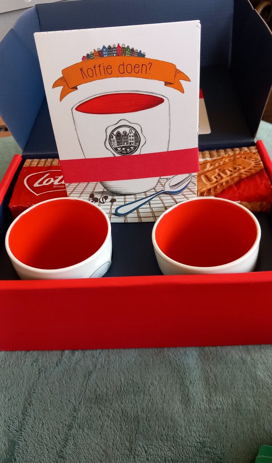 Buurtbabbel Box: Mokjes, uitnodigingen & Lotus koekjes, Overige merken, Keramiek, Overige typen, Nieuw
