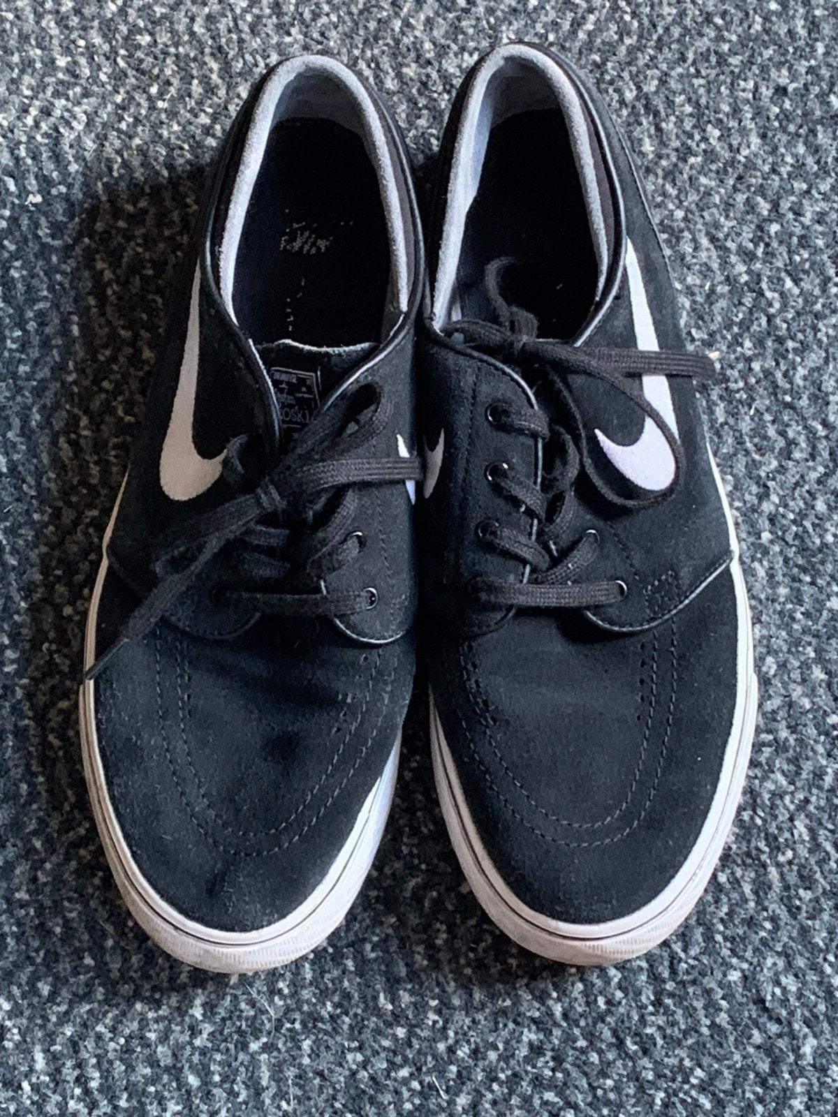 Nike schoenen, Ophalen of Verzenden, Zo goed als nieuw, Sportschoenen, Zwart