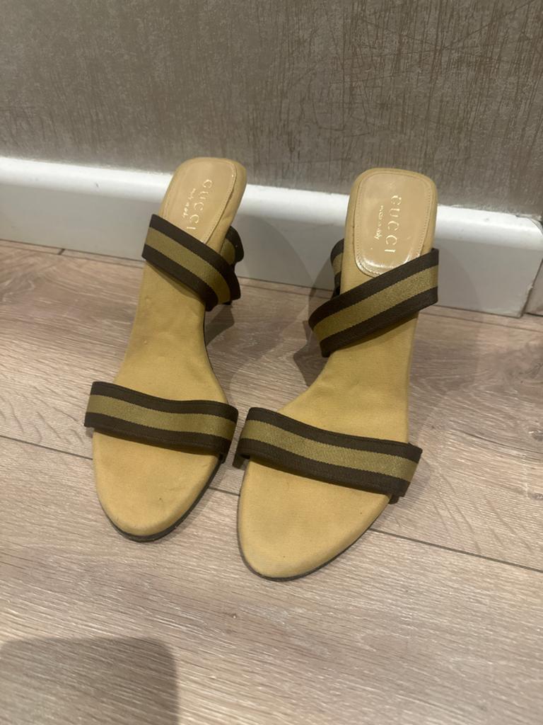 Originele Gucci hakken maat 39, Ophalen of Verzenden, Zo goed als nieuw, Bruin, Pumps