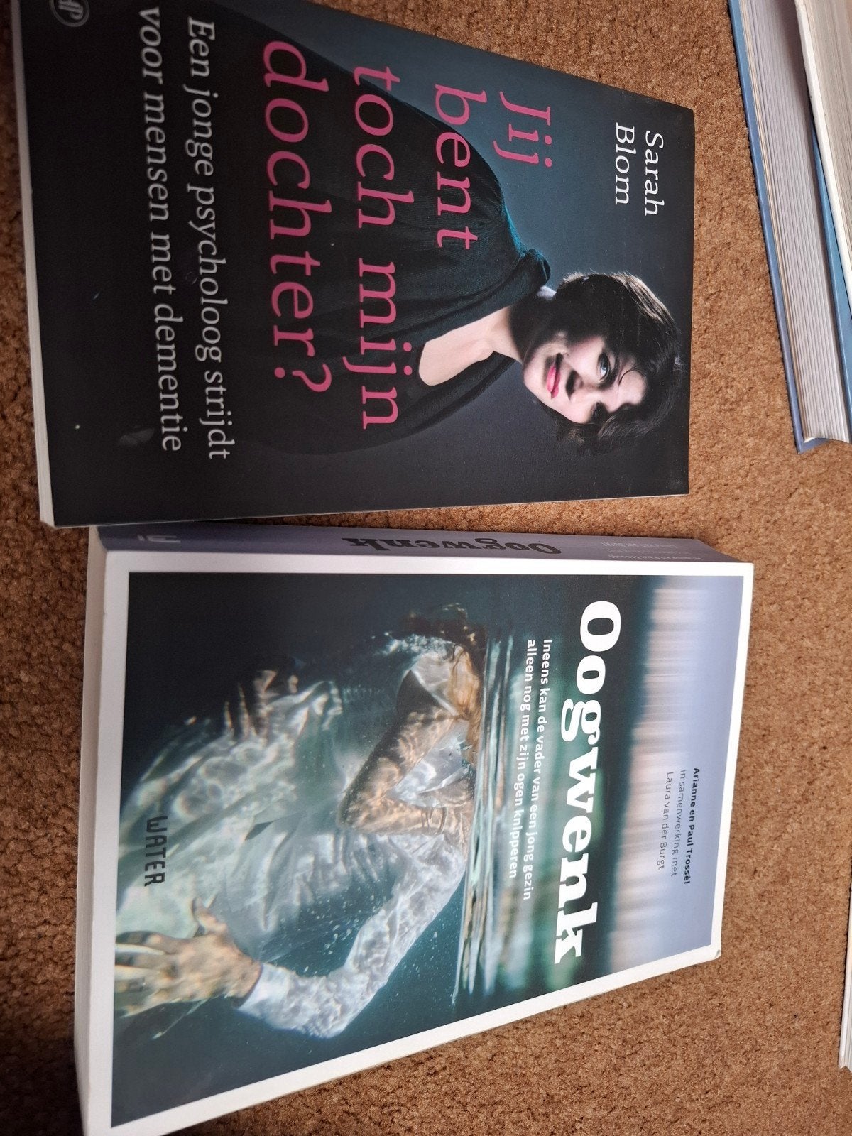 Boeken: Jij bent toch mijn dochter? & Oogwenk, Boeken, Ophalen of Verzenden, Zo goed als nieuw, Sarah Blom, Arianne en Paul Trossel