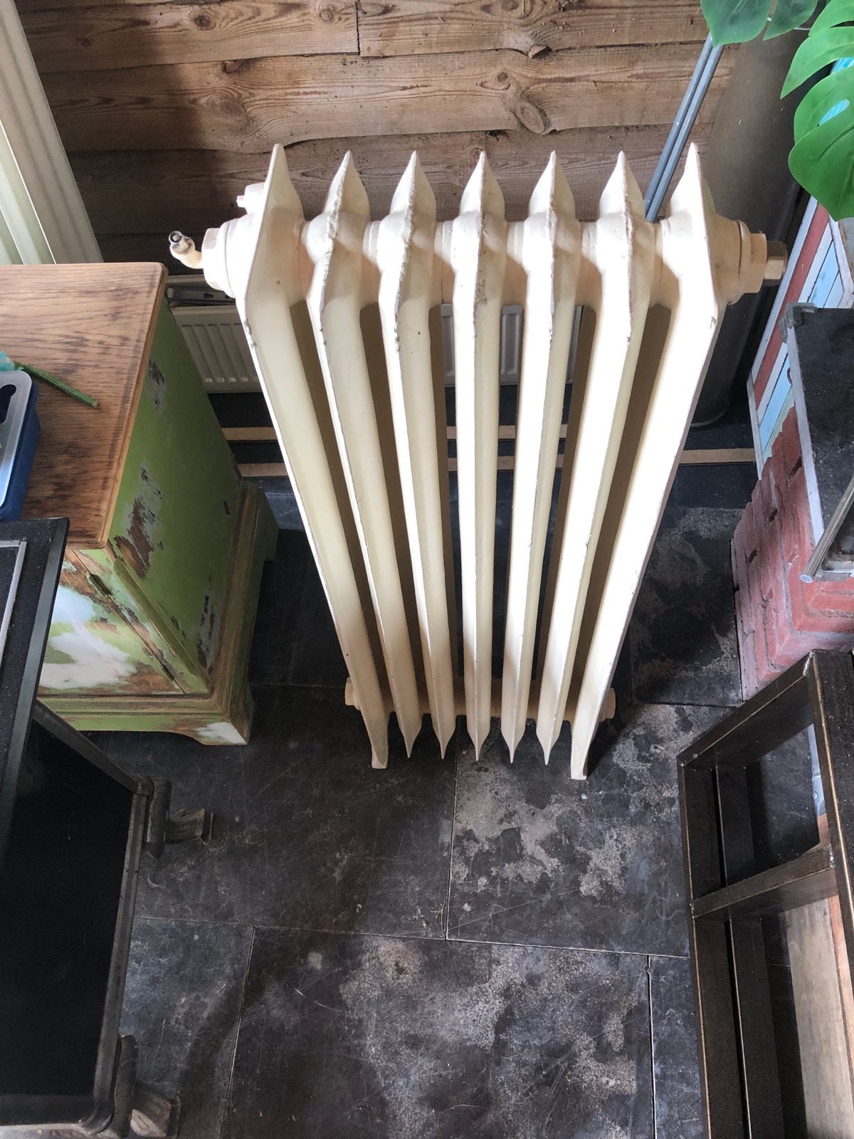 Antieke staande gietijzeren leden radiator, Doe-het-zelf en Verbouw, Ophalen, Gebruikt, Radiator, Minder dan 60 cm