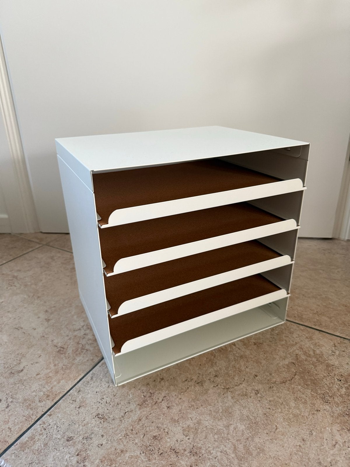 Ikea Kvissle brievenbakje metaal Harvmatta 4 lades, Ophalen of Verzenden, Zo goed als nieuw, Metaal