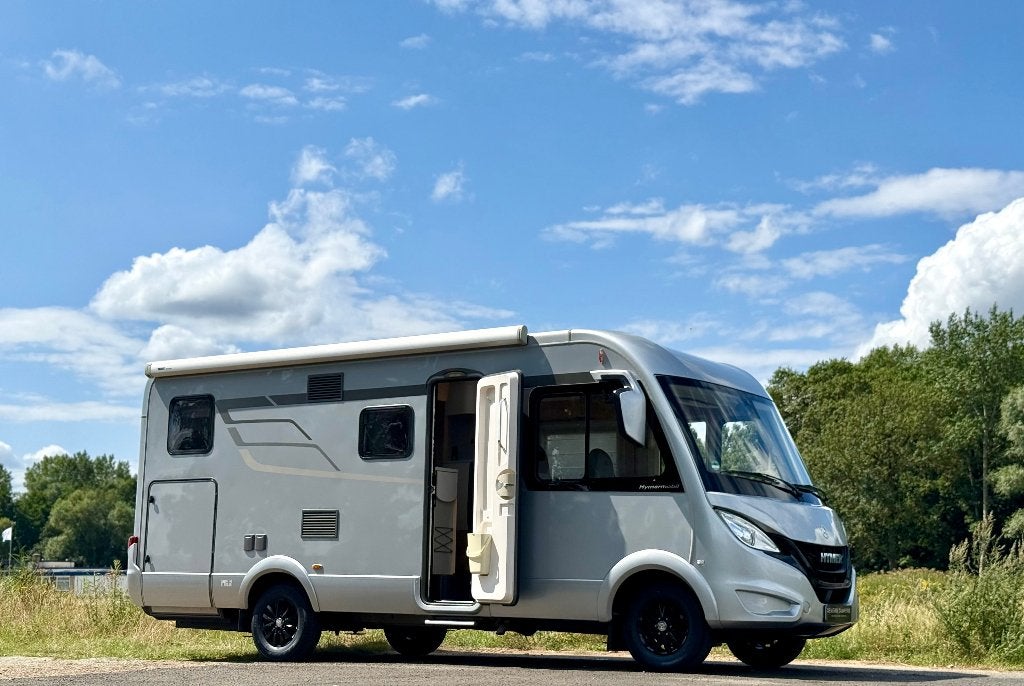 Hymer BMC-I 580 Mercedes automaat LEVELSYSTEEM, XXL bed, Achteruitrijcamera, Ringverwarming, Luifel, 6 tot 7 meter