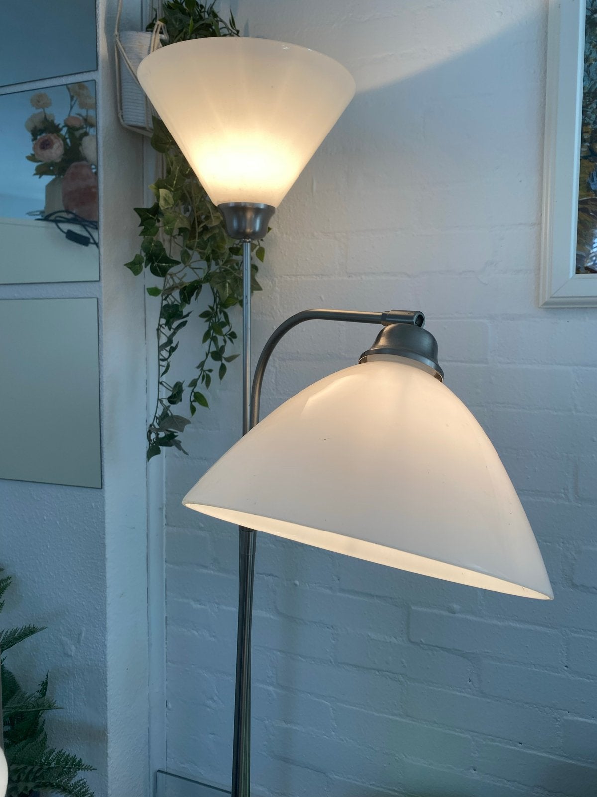Stijlvolle 2 vintage vloerlampen, Huis en Inrichting, Lampen | Vloerlampen, Ophalen, Gebruikt, E27 (groot), Glas