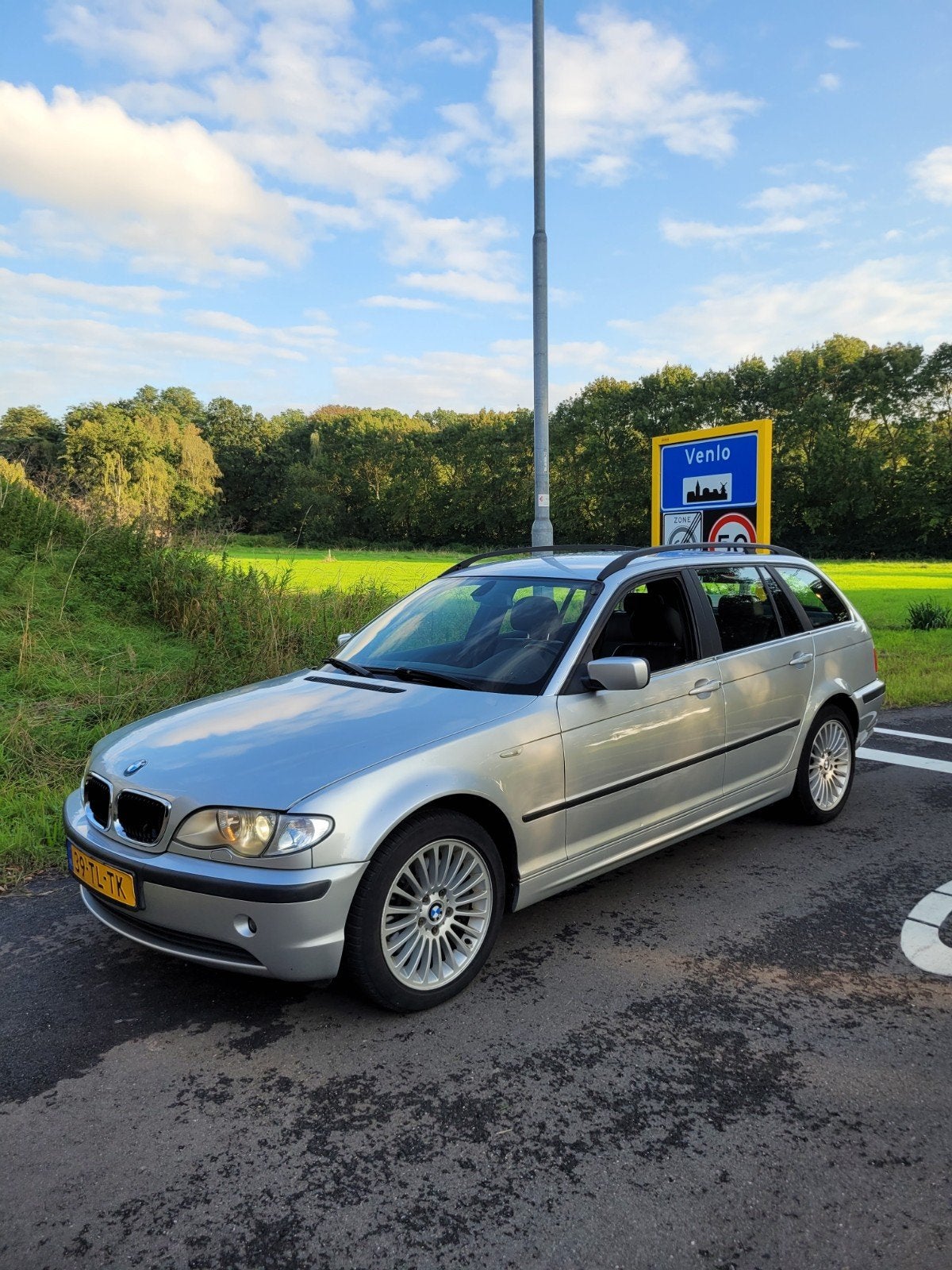 BMW 3-Serie 3.0 XI 330 Touring AUT 2003 Grijs, Automaat, 730 kg, Stationwagon, Vierwielaandrijving
