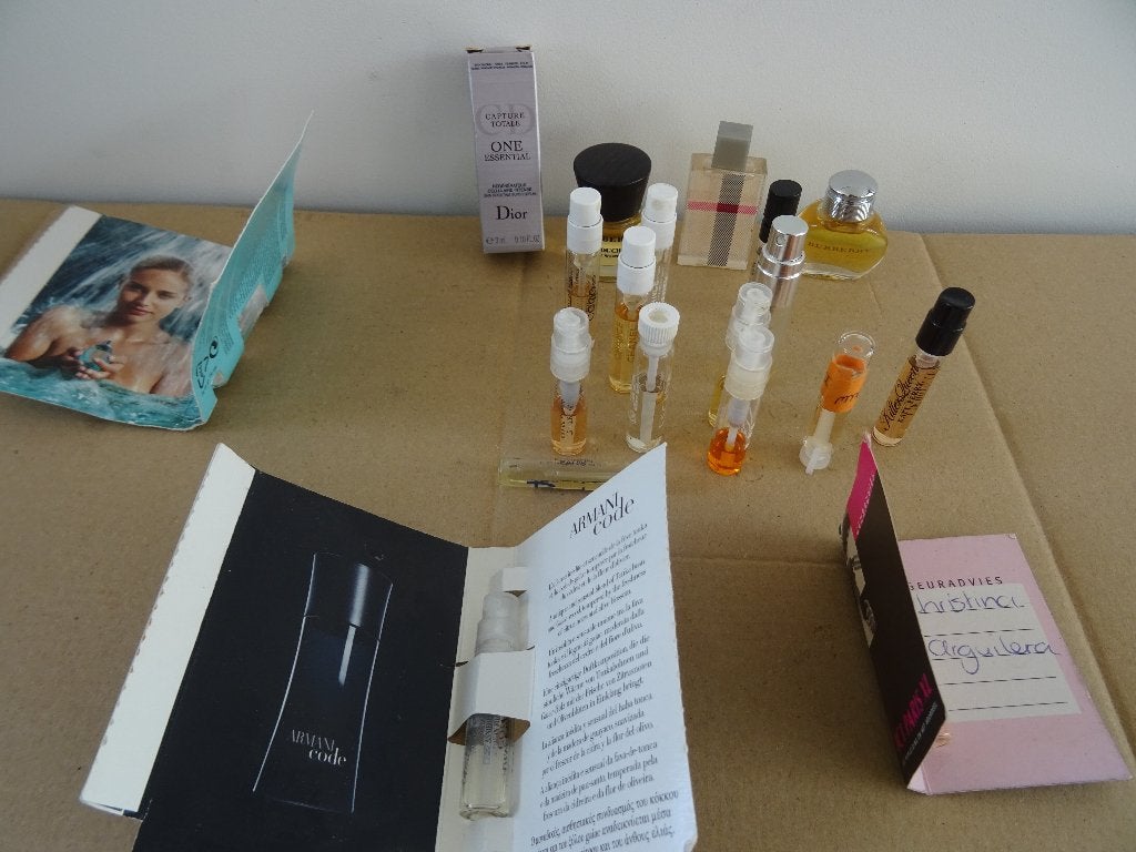 parfumverzameling parfum miniatuur flesjes verstuiver, Ophalen of Verzenden, Gebruikt, Miniatuur, Gevuld