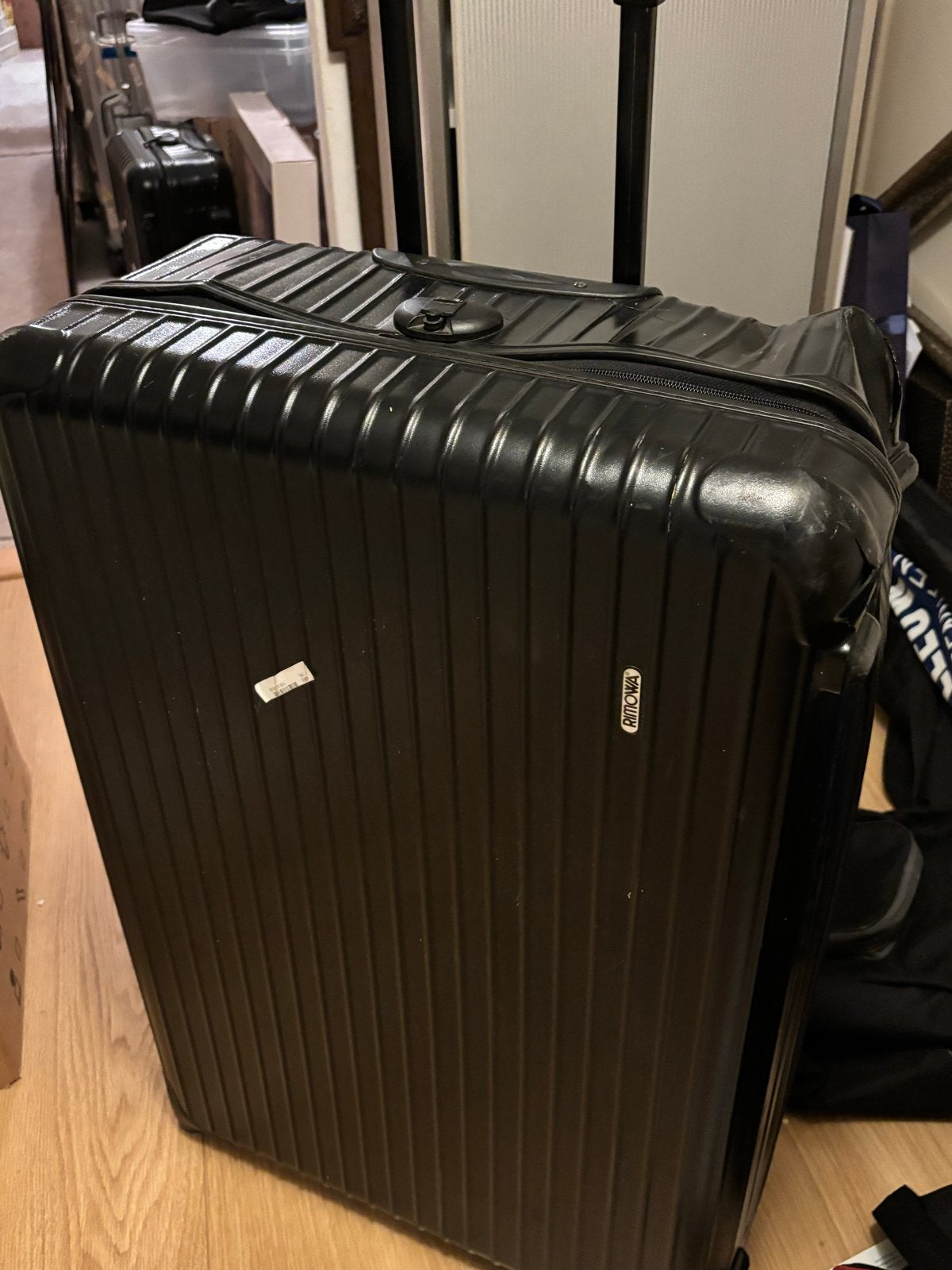 Rimowa Essential Check-In L mat zwart - beschadigd, Ophalen, 30 cm of meer, Gebruikt, Zwart