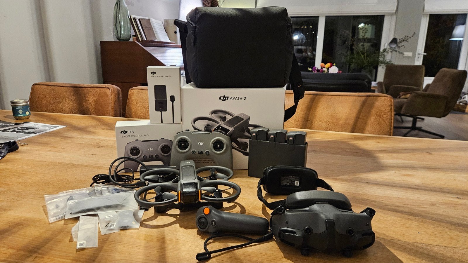 Dji Avata 2 fly more combo + Dji remote controller 3, 250 tot 900 gram, Gebruikt, Cameradrone, 5 tot 10 kilometer