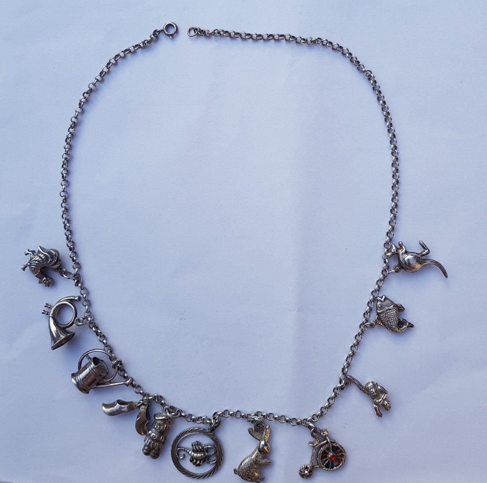 Prachtige zilveren ketting met 11 diverse hangers, Antiek en Kunst, Ophalen of Verzenden