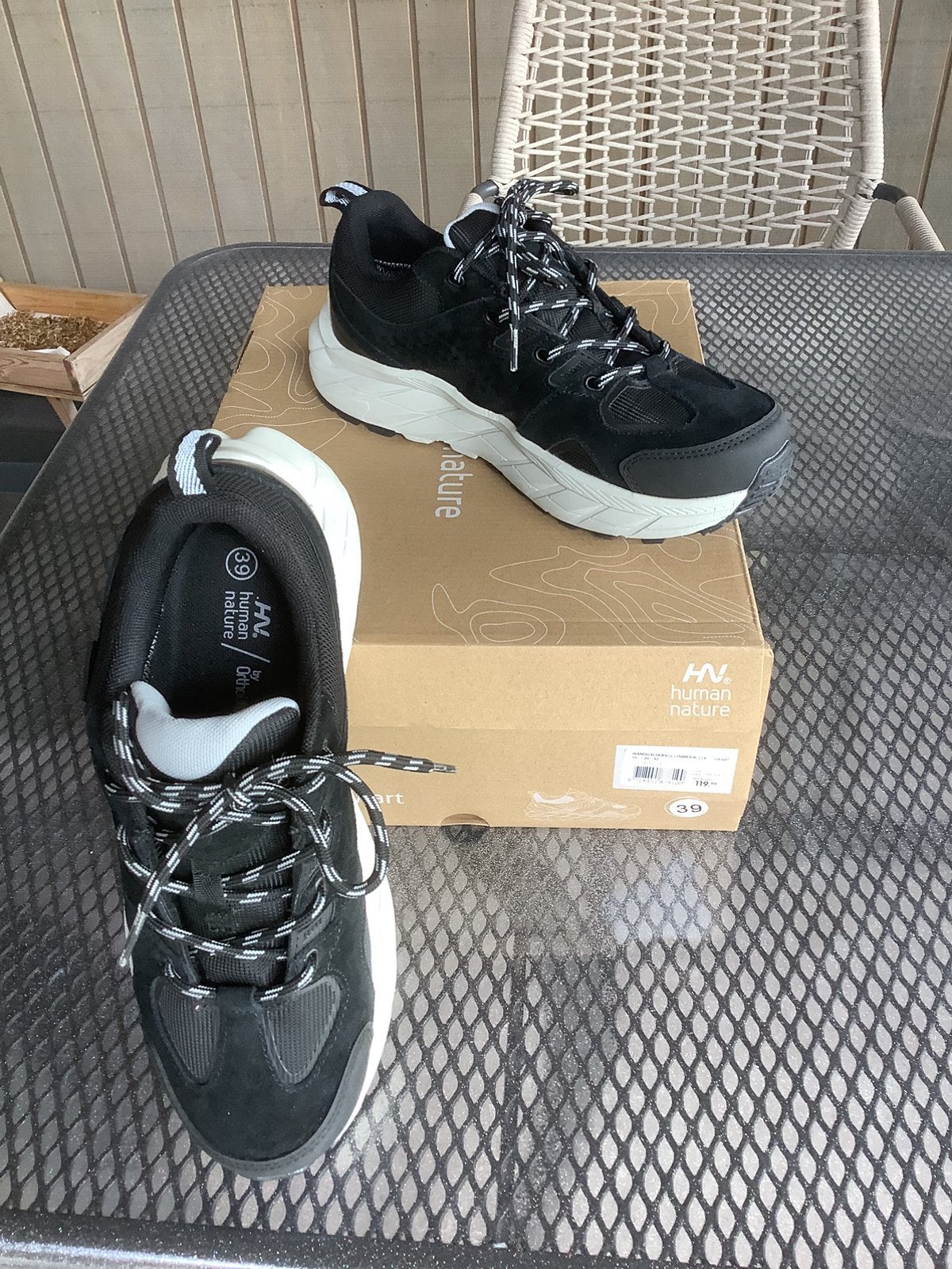 Te koop nieuwe dames wandelschoenen  maat 39 voor €60;-, Ophalen, Zo goed als nieuw, Zwart, Wandelschoenen of Bergschoenen