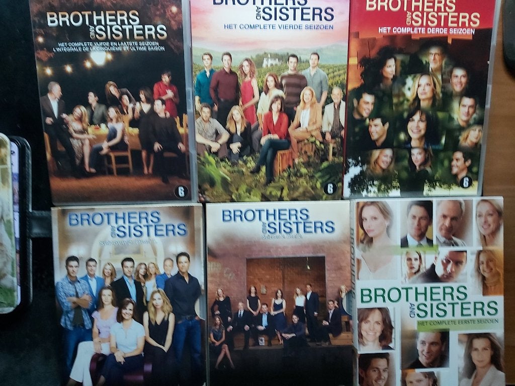brothers and sisters complete serie, Cd's en Dvd's, Dvd's | Tv en Series, Engels, Nederlands, Ophalen of Verzenden, Zo goed als nieuw