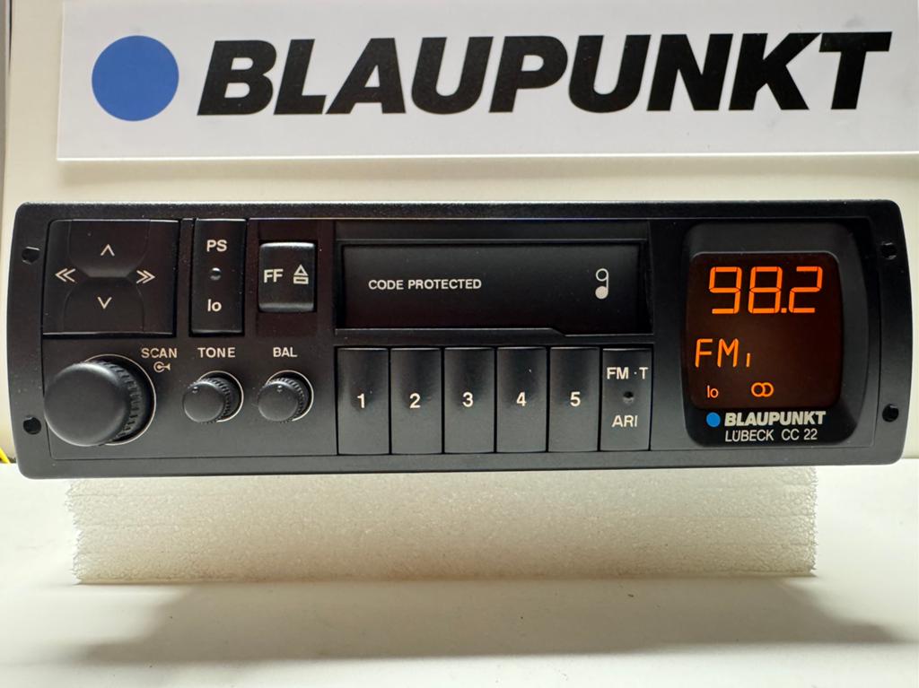 Blaupunkt Lübeck CC22 autoradio – 1995 – topstaat, Ophalen of Verzenden, Zo goed als nieuw
