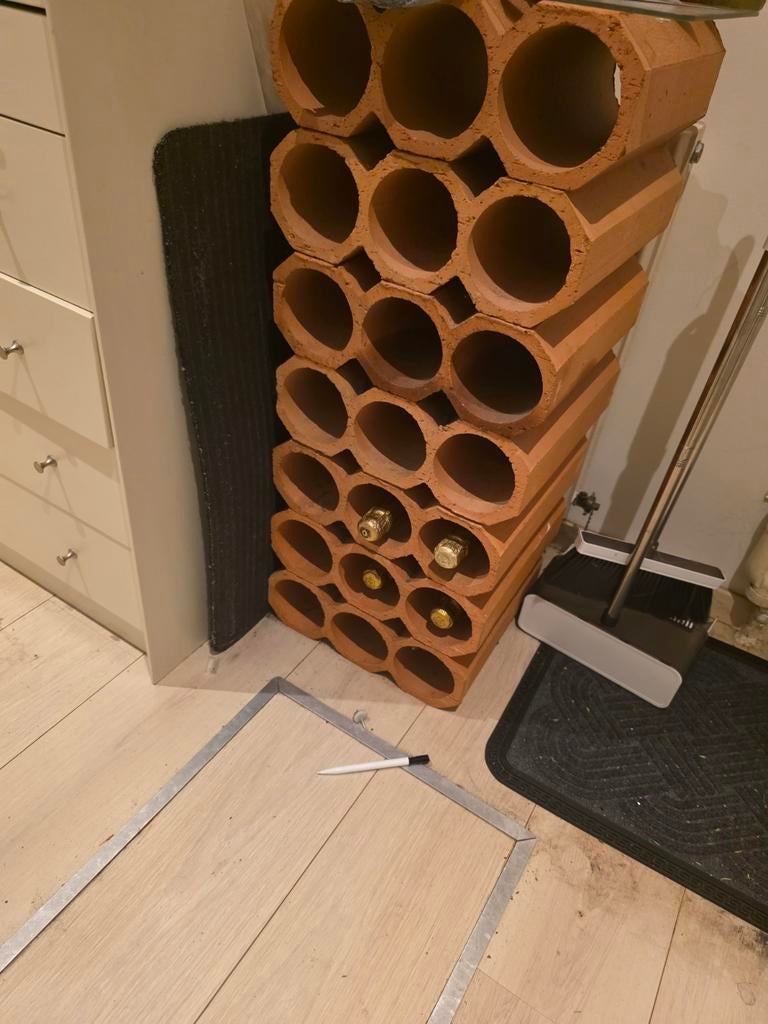 Stenen wijnrek - robuust en sfeervol, Ophalen, Overige materialen, Gebruikt, 15 tot 25 flessen