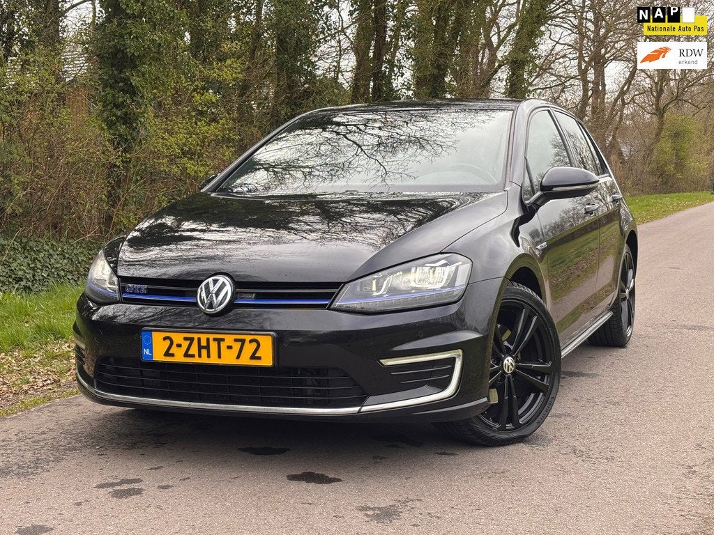 Volkswagen Golf 1.4 TSI GTE | DSG + Cruise control + Navi Nu, 8 kWh, Stof, Gebruikt, 4 cilinders