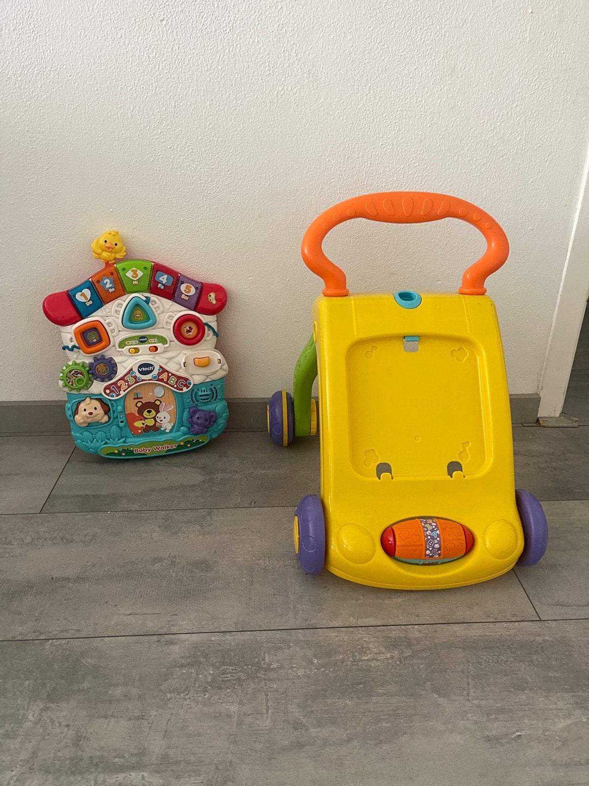 VTech Baby Walker - Leerplezier en Loopondersteuning, Ophalen of Verzenden, Gebruikt, Overige typen, Met licht