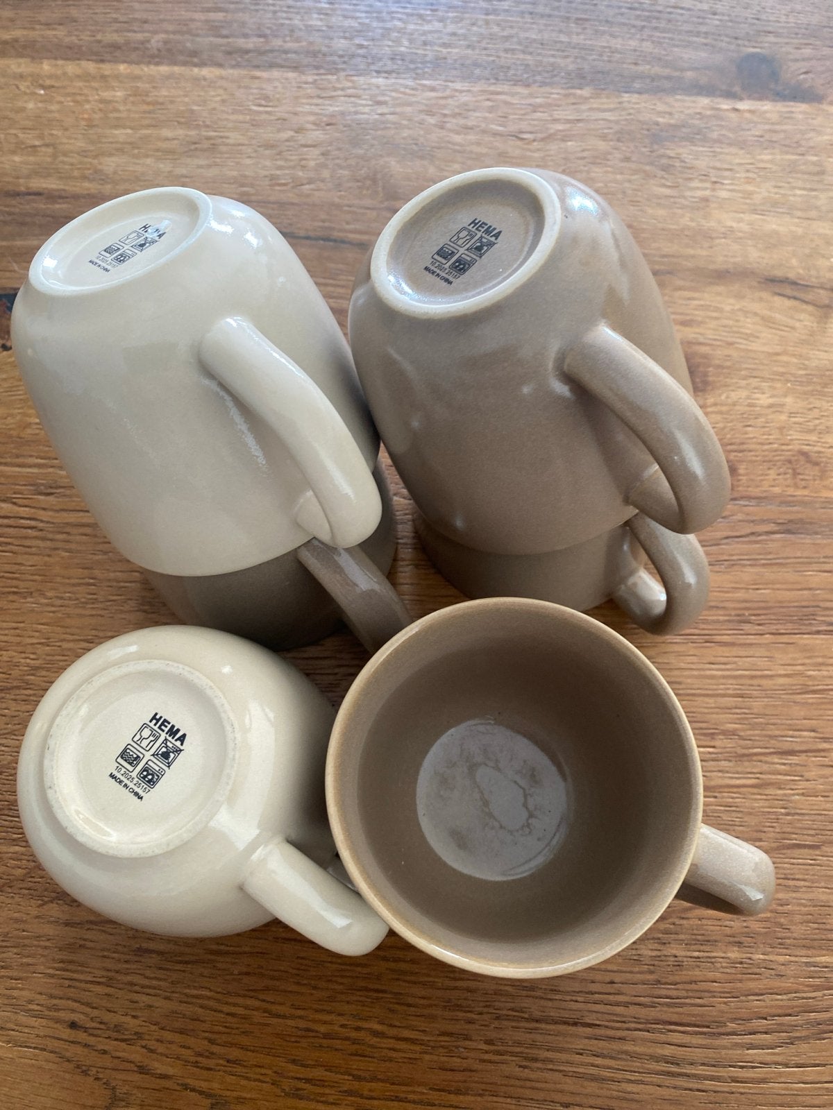 6 Hema kopjes in beige en bruin, Hema, Gebruikt, Keramiek, Ophalen of Verzenden