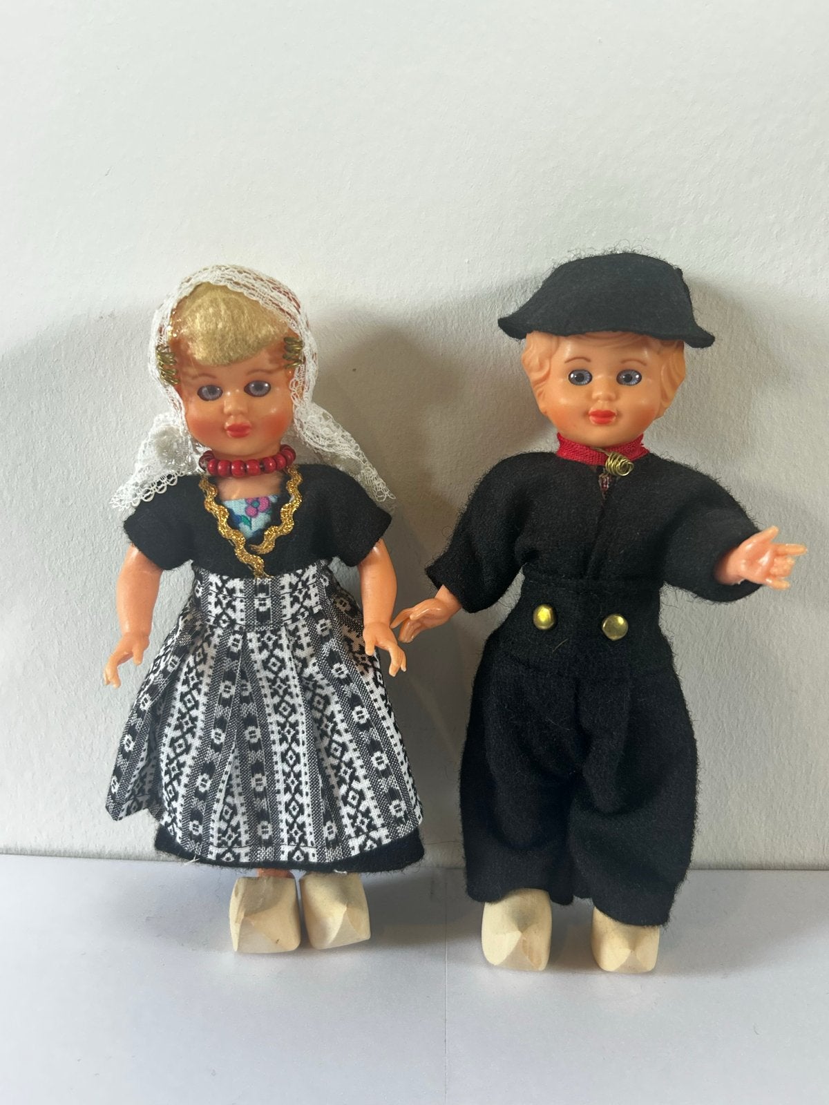 Vintage Zeeuwse Klederdracht Poppen - Walcheren, Ophalen of Verzenden