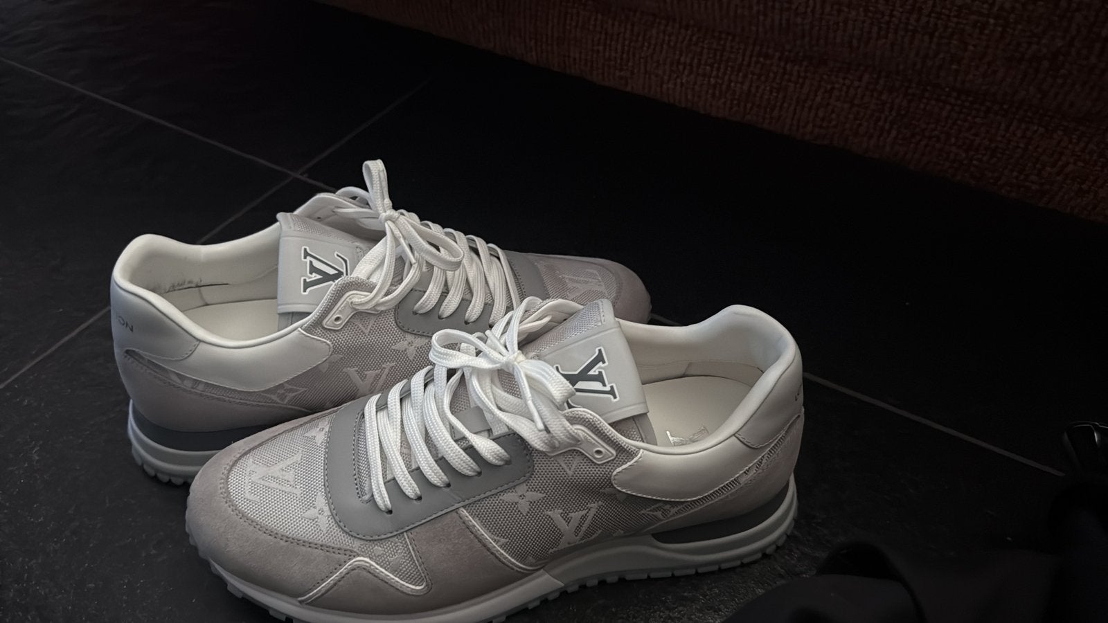 Louis vuitton schoenen ORIGINEEL!!, Ophalen of Verzenden, Zo goed als nieuw, Wit