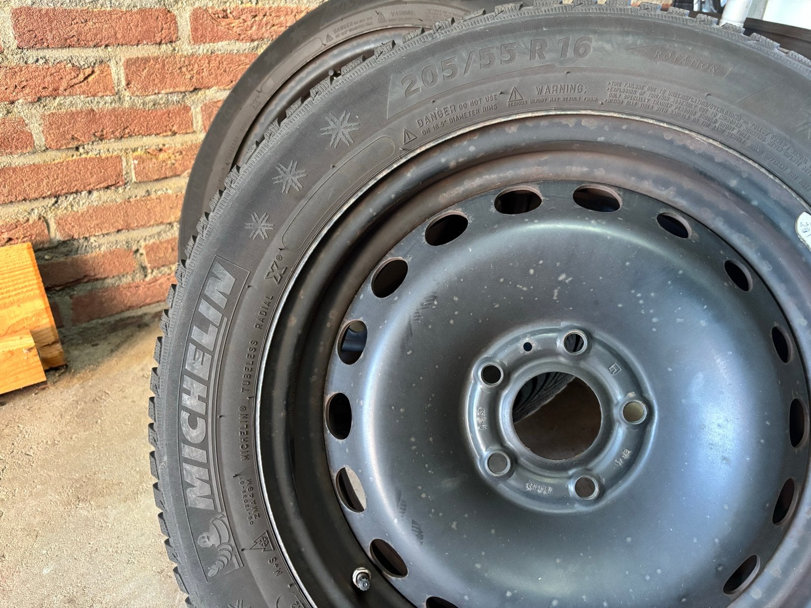 Michelin winterbanden op stalen velgen - 205/55 R16, Ophalen
