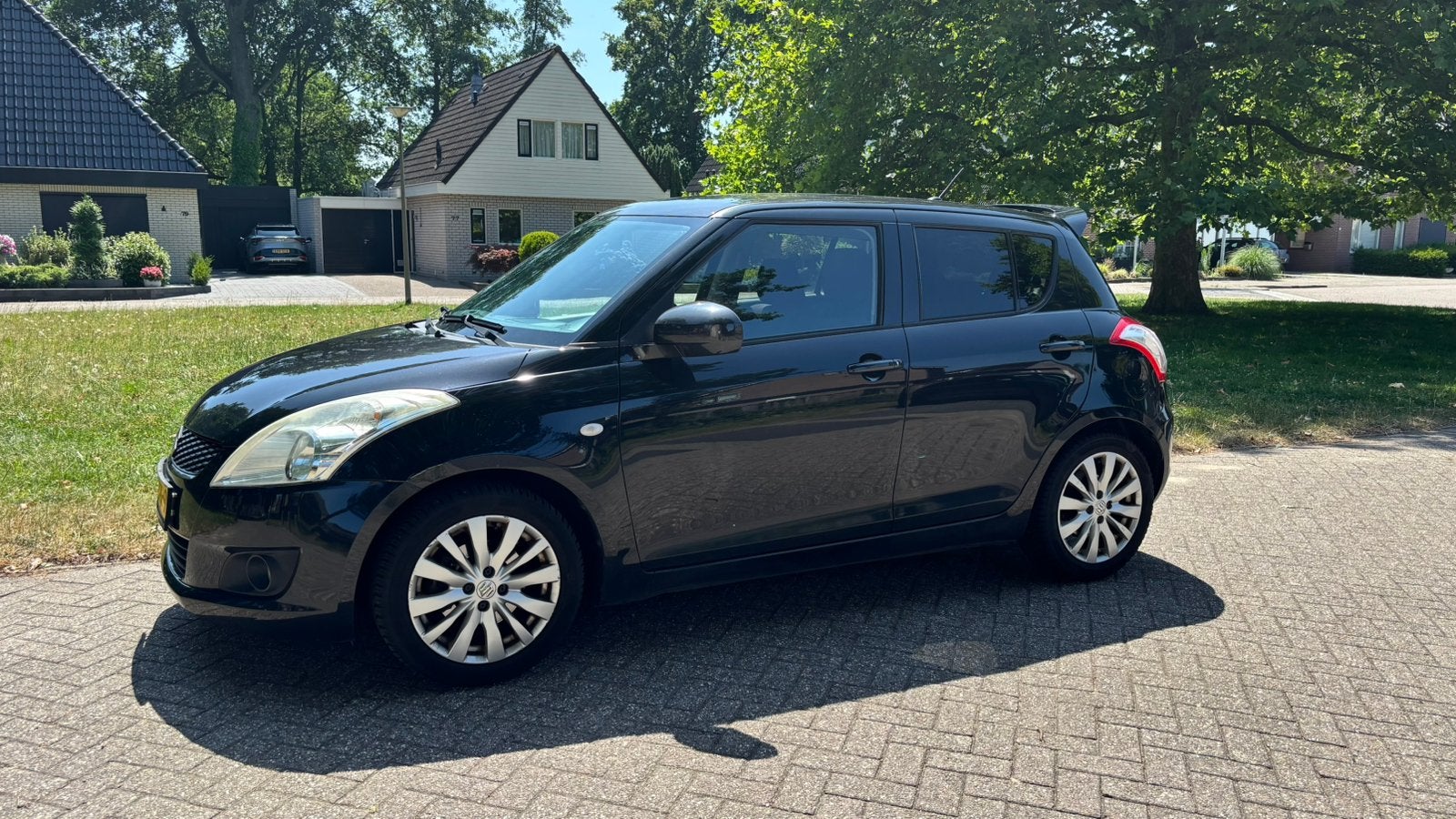 Suzuki Swift 1.2| Keyless | Cruise Control | Stoelverwarming, Auto's, Suzuki, Voorwielaandrijving, Stof, 4 cilinders, 400 kg