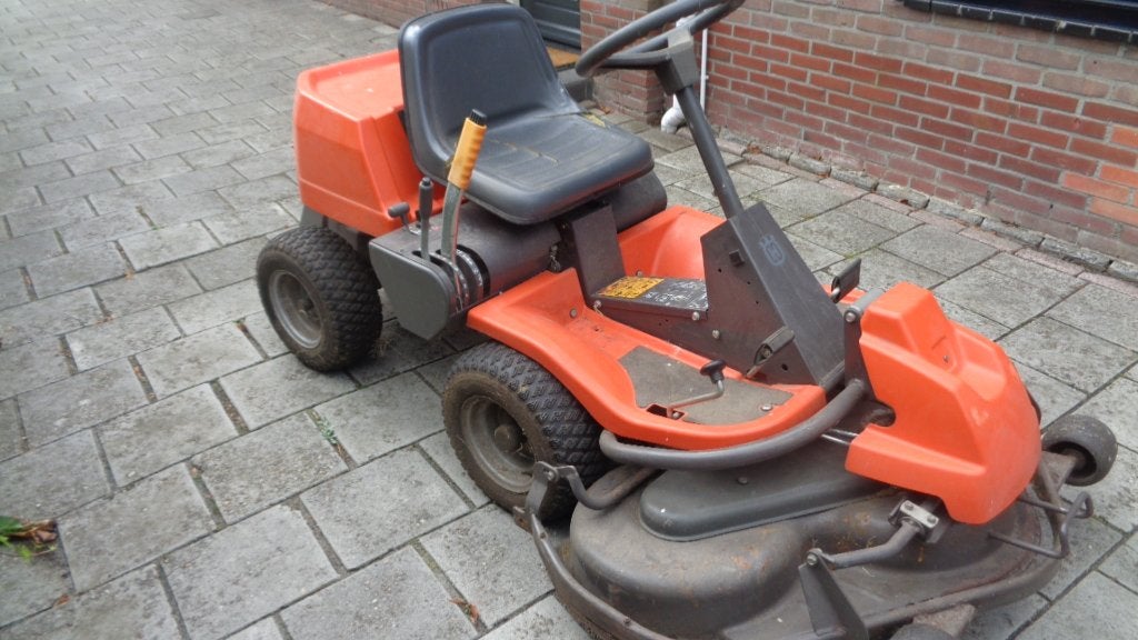 wegens inruil 1x husqvarna rider 16 /hydrostaat /met laswer, Ophalen, Gebruikt, Husqvarna, Nederland