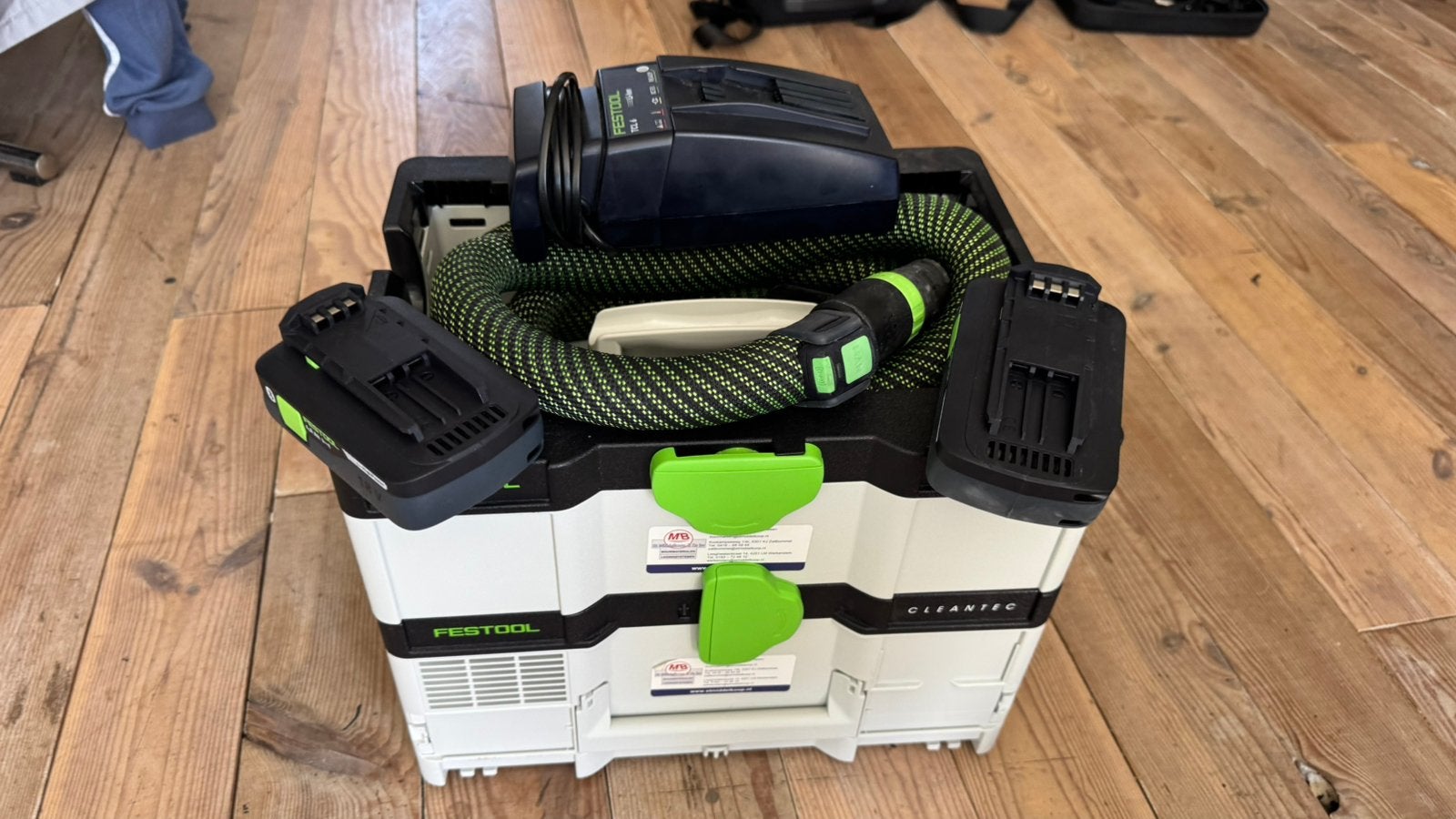 Festool mobiele accustofzuiger, Ophalen, Zo goed als nieuw, 1200 watt of meer, Overige typen