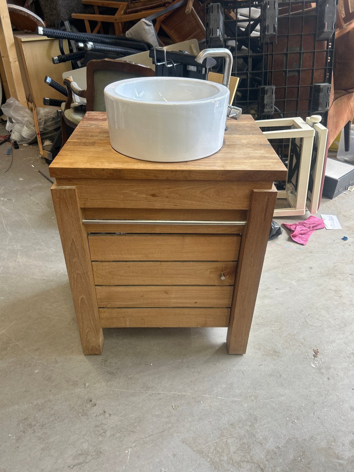 Houten wastafelmeubel met waskom en kraan, Ophalen, Minder dan 50 cm, Gebruikt, Minder dan 100 cm