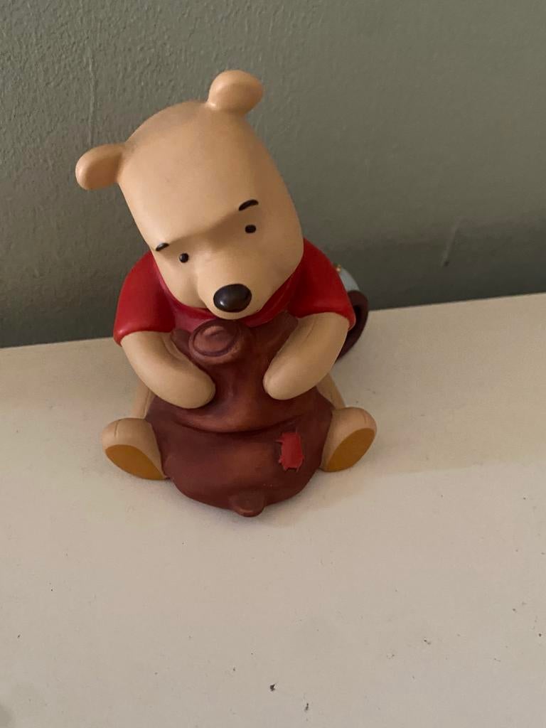 Winnie de Poeh Beeldje met Honingpot - Disney Figuur, Ophalen of Verzenden, Zo goed als nieuw