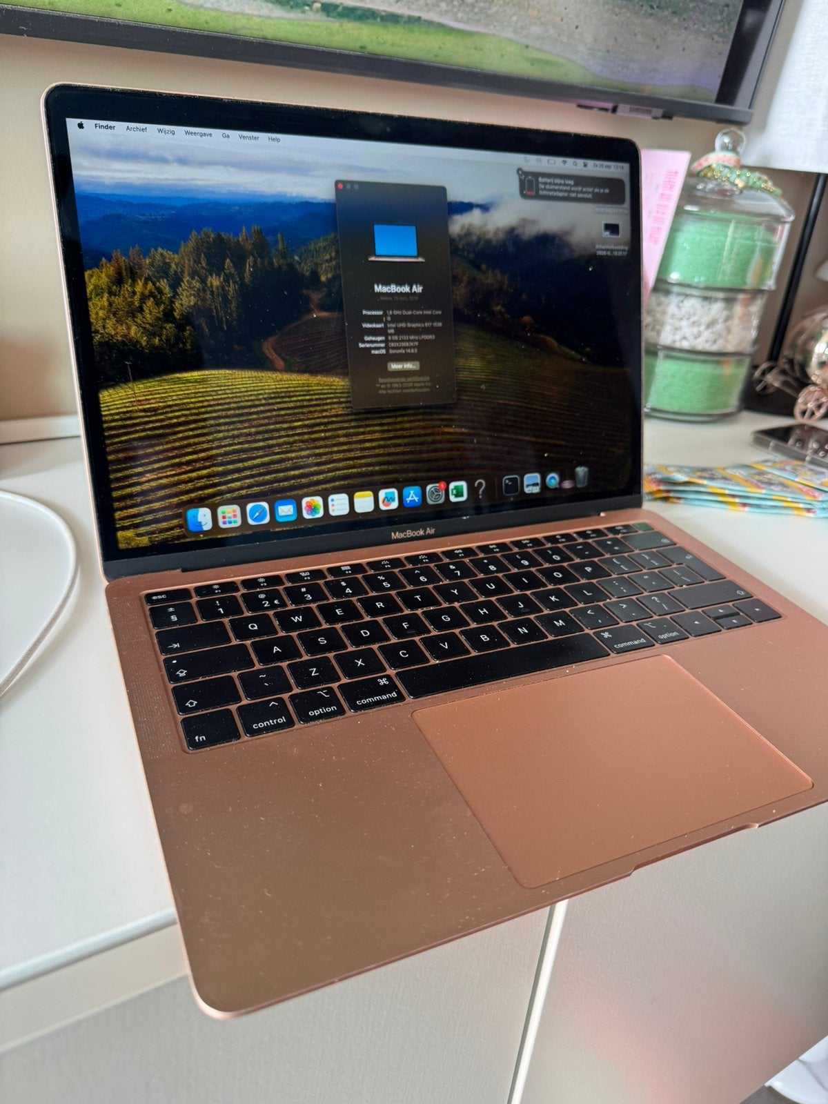 Macbook air rose gold goud. 2018, 13 inch, Minder dan 2 Ghz, Ophalen of Verzenden, Zo goed als nieuw