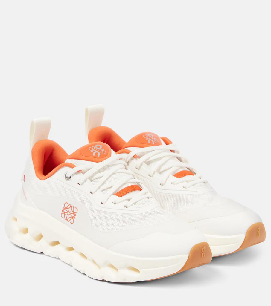 On x loewe, Ophalen of Verzenden, Nieuw, Wit, Sneakers of Gympen
