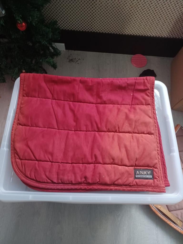 Rood dekje, maat full, Dieren en Toebehoren, Paarden en Pony's | Dekens en Dekjes, Full (L), Gebruikt, Dressuurdekje, Rood