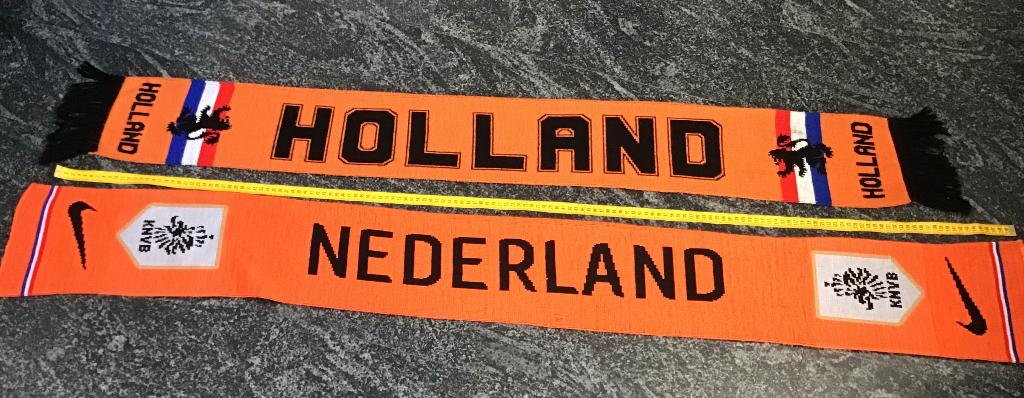 2 KNVB Oranje Holland 🧡 Nederland sjaals Nike WK voetbal ⚽️, Verzenden, Gebruikt, Overige binnenlandse clubs, Vaantje of Sjaal