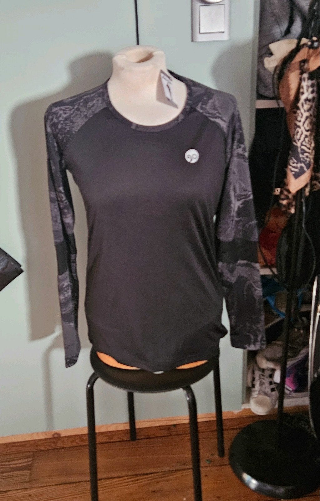 Nieuw Leontien t-shirt, Ophalen of Verzenden, Nieuw, Maat 36 (S), Lange mouw