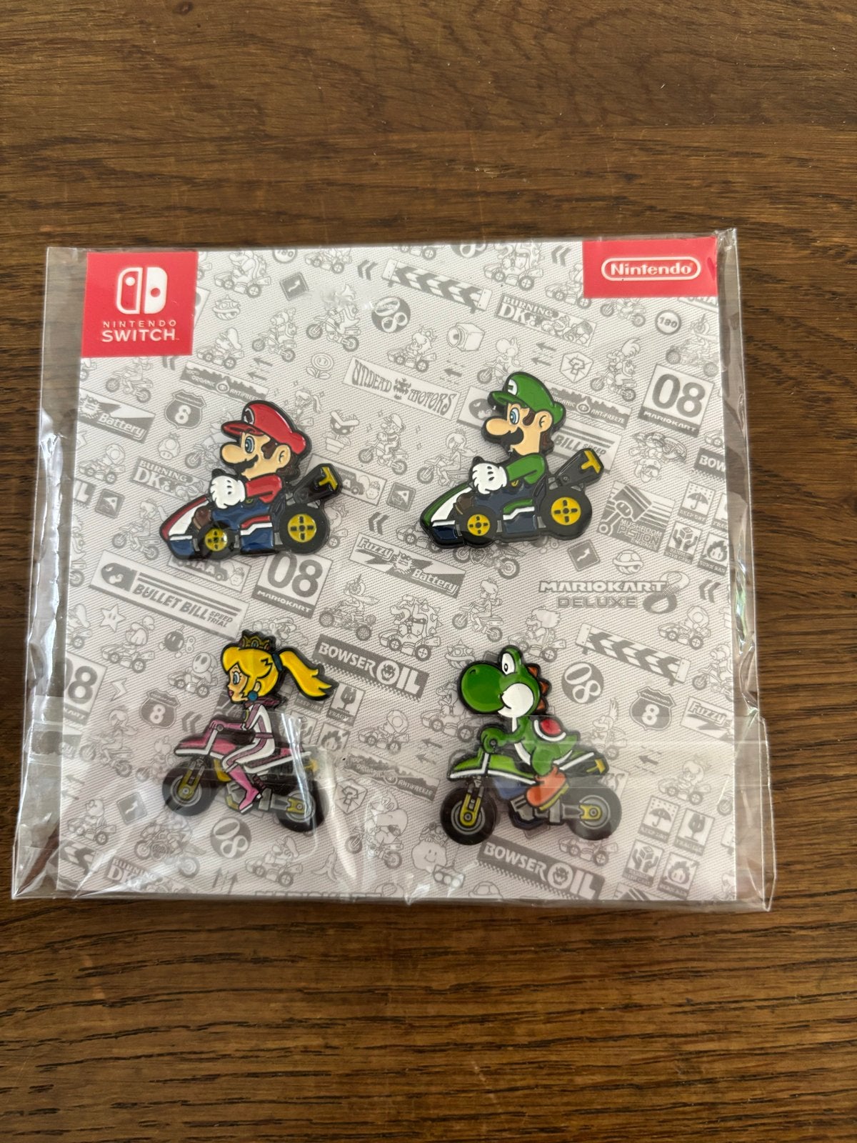 Mario Kart 8 Deluxe Pins - Nintendo Switch, Ophalen of Verzenden, Nieuw, Figuurtje, Speldje of Pin
