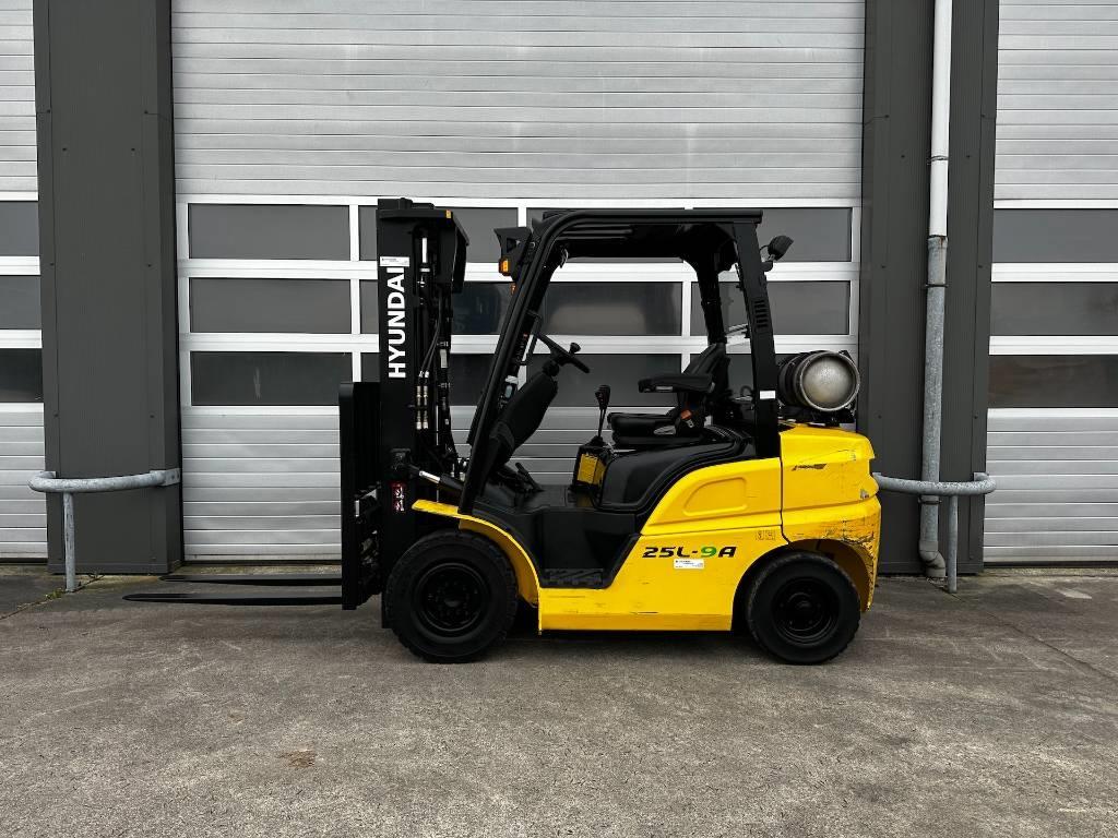 Hyundai 25L-9A 2,5ton 2500KG LPG Heftruck vorkheftruck for, Zakelijke goederen, Machines en Bouw | Heftrucks en Intern transport