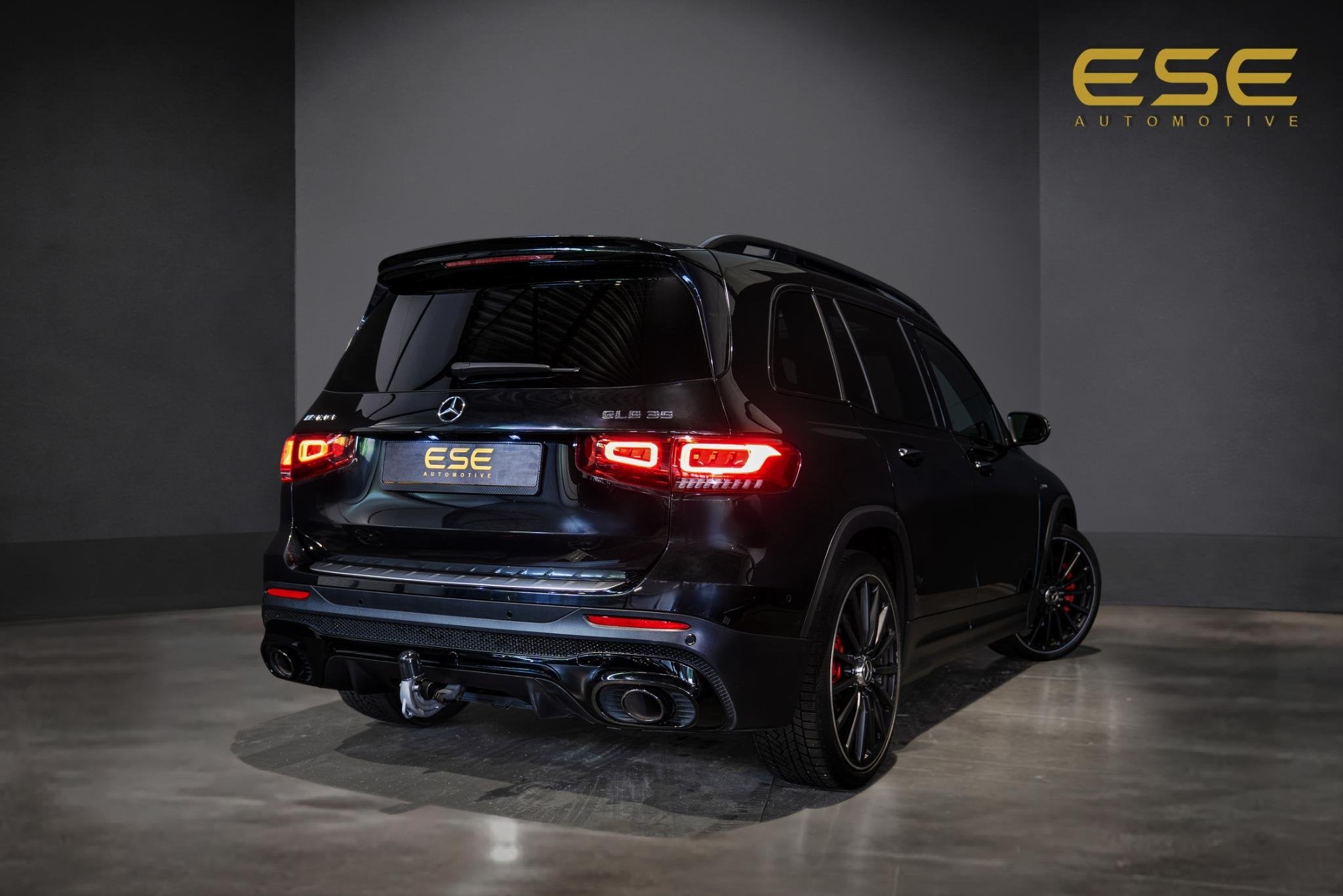 Mercedes-Benz GLB AMG 35 4MATIC Premium Plus | Pano | Memory, Auto's, Euro 6, 4 cilinders, 1655 kg, Leder en Stof
